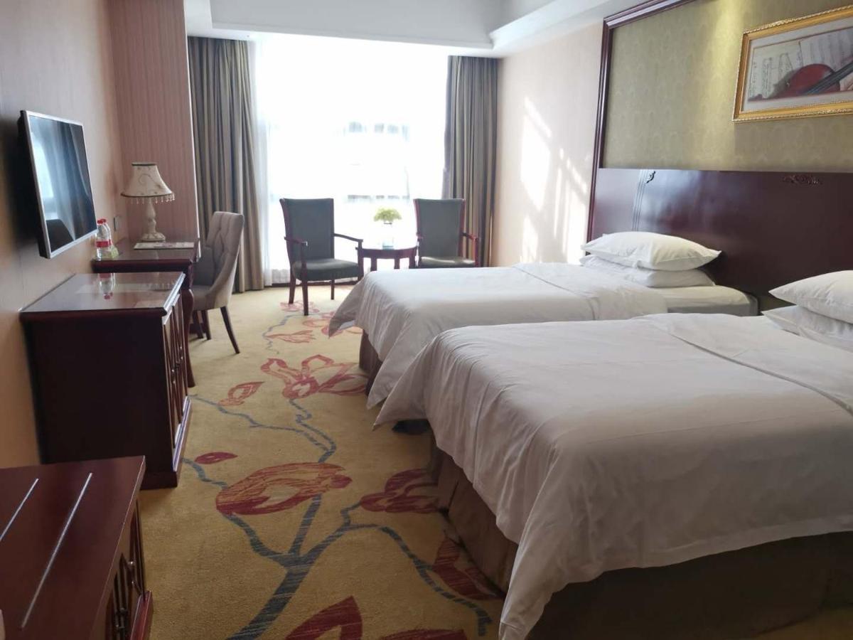 Vienna Hotel Chaozhou Plaza Zewnętrze zdjęcie