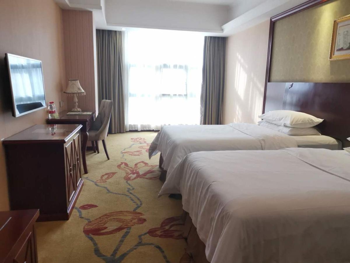 Vienna Hotel Chaozhou Plaza Zewnętrze zdjęcie